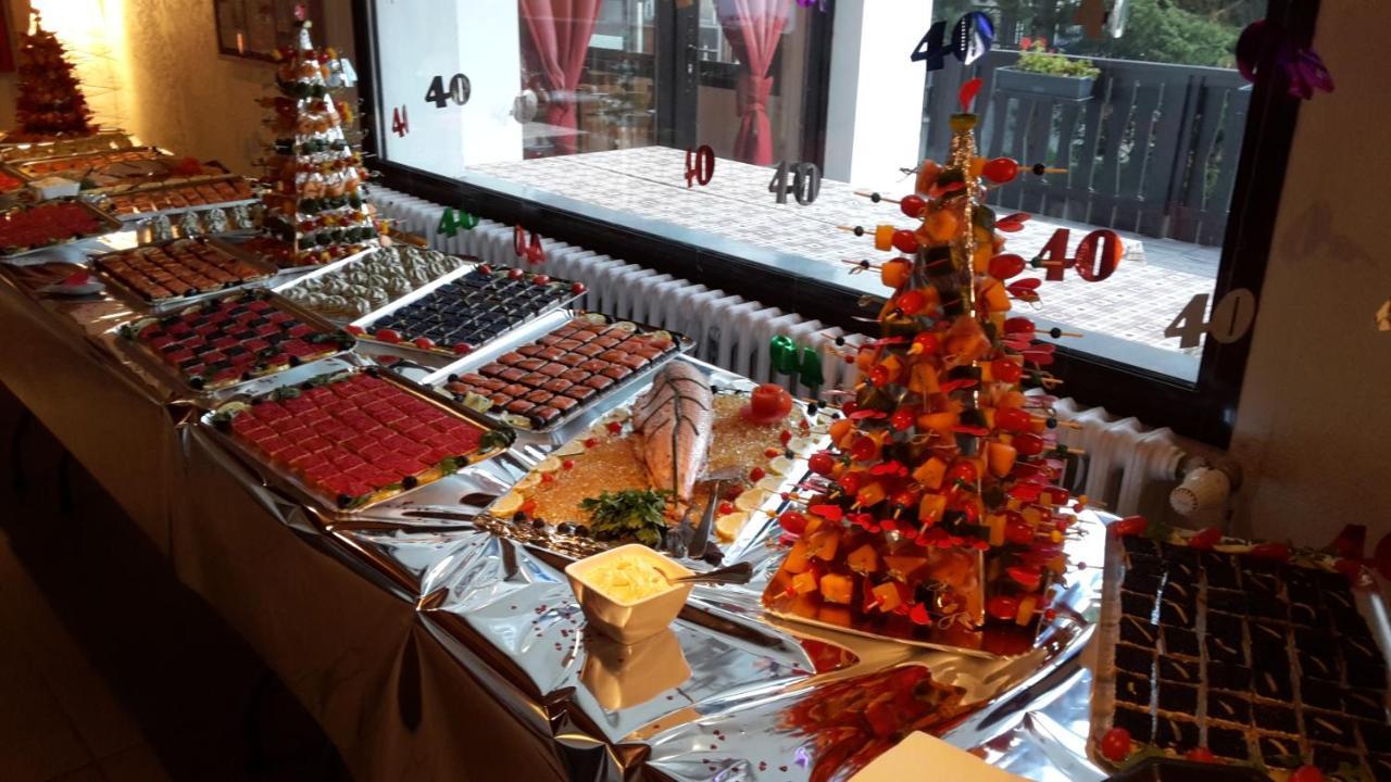 Hotel Valentin Pied Des Pistes لو دوز آلب المظهر الخارجي الصورة