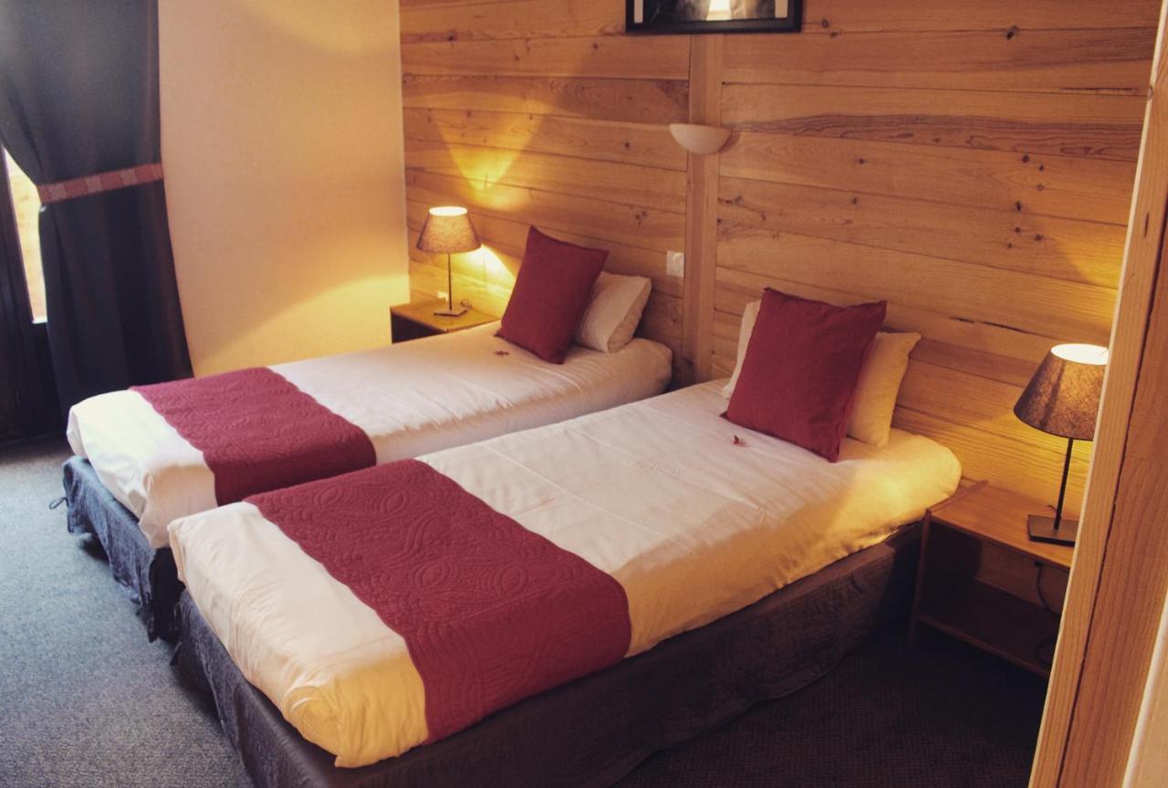Hotel Valentin Pied Des Pistes لو دوز آلب المظهر الخارجي الصورة