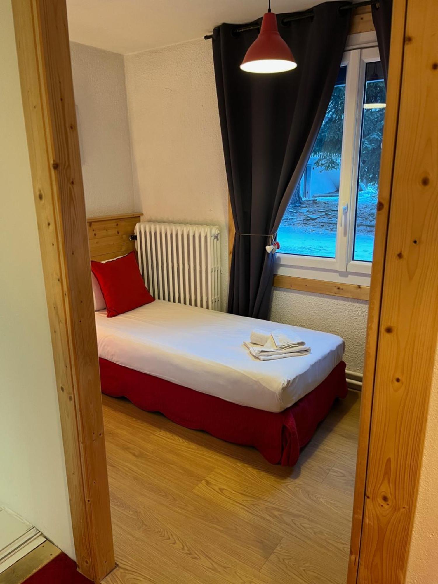 Hotel Valentin Pied Des Pistes لو دوز آلب المظهر الخارجي الصورة